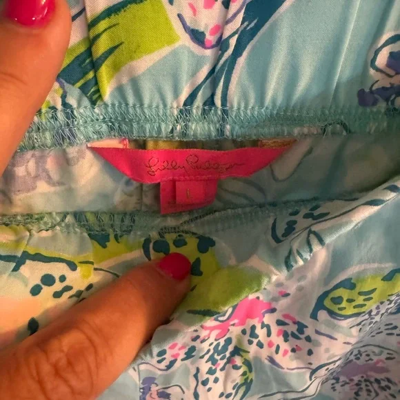 Lilly Pulitzer pants. - Picture 2 of 3